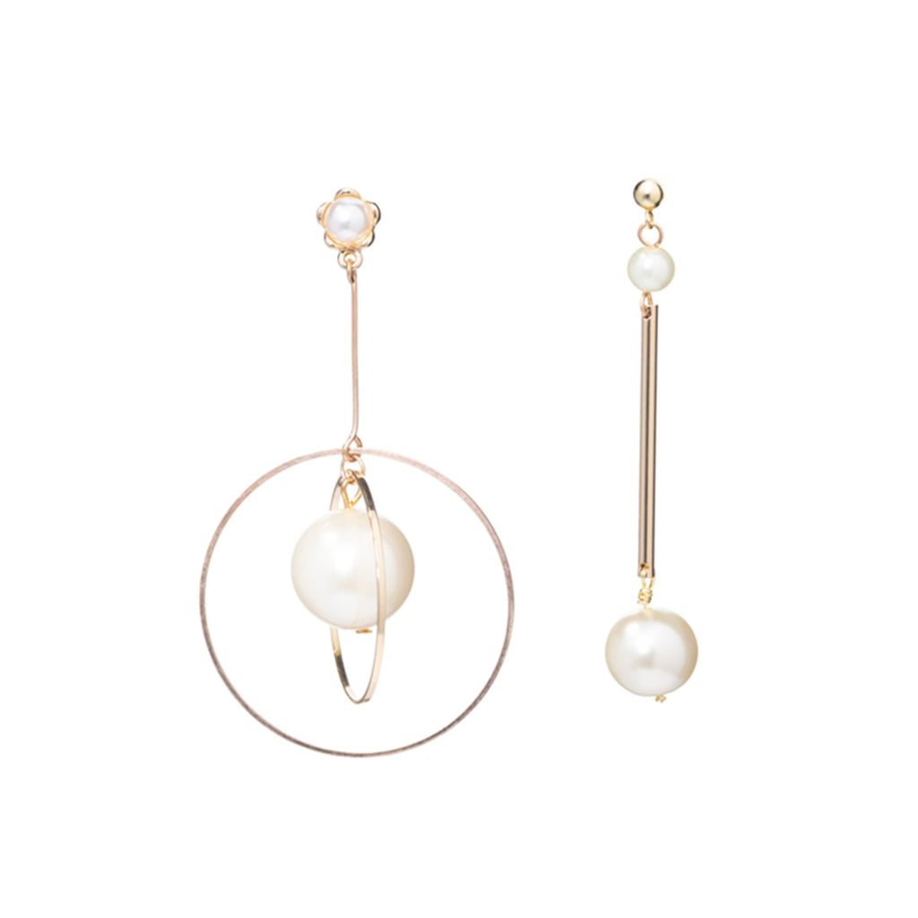 I'MMANY London In My Orbit Asymmetrical Pearl Drop Earrings