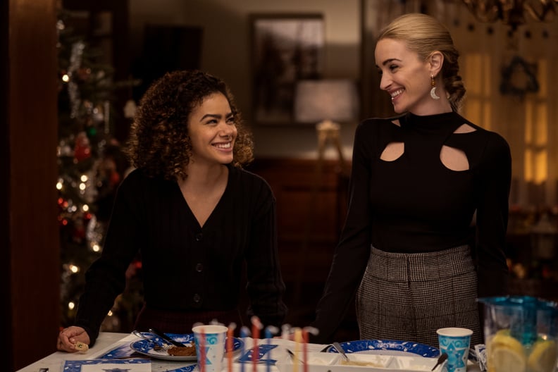 Ginny & Georgia. (L to R) Antonia Gentry as Ginny, Brianne Howey as Georgia in episode 205 of Ginny & Georgia. Cr. Marni Grossman/Netflix © 2022