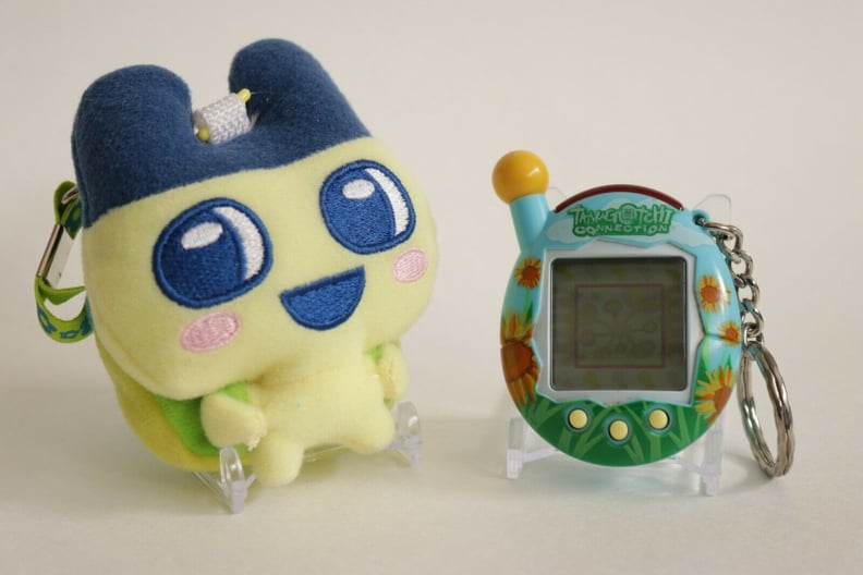 Tamagotchi Connection V4 Blue Sunflowers + Mametchi Gotchi Gear