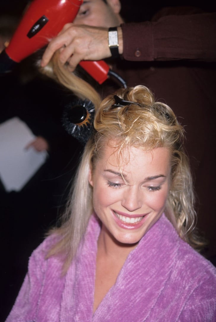 Rebecca Romijn Got A Quick Blow Dry While Backstage In 1997 Pictures Of The Victorias Secret