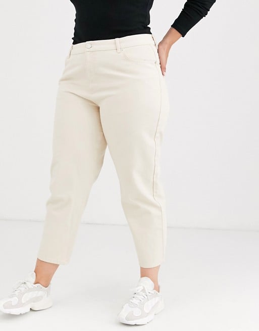 ASOS DESIGN Curve Relaxed boyfriend jean in ecru