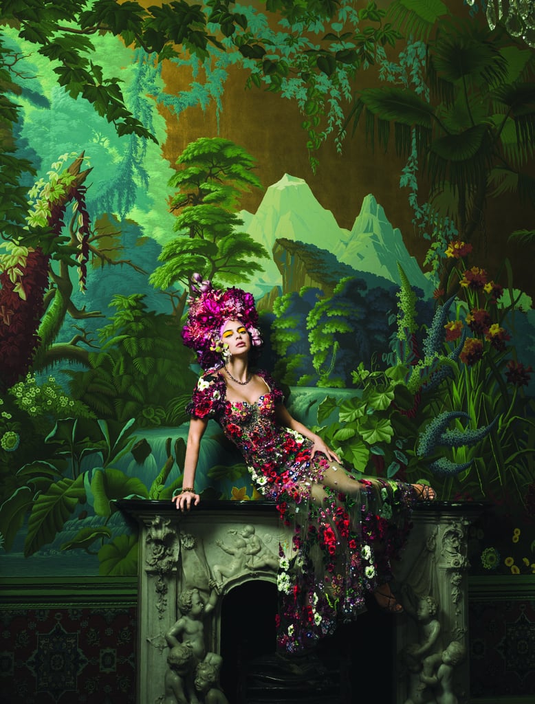 Kendall wearing head-to-toe Dolce & Gabbana.
