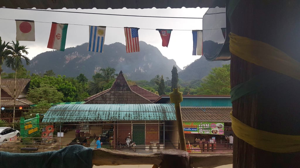 Relax in the Khao Sok village