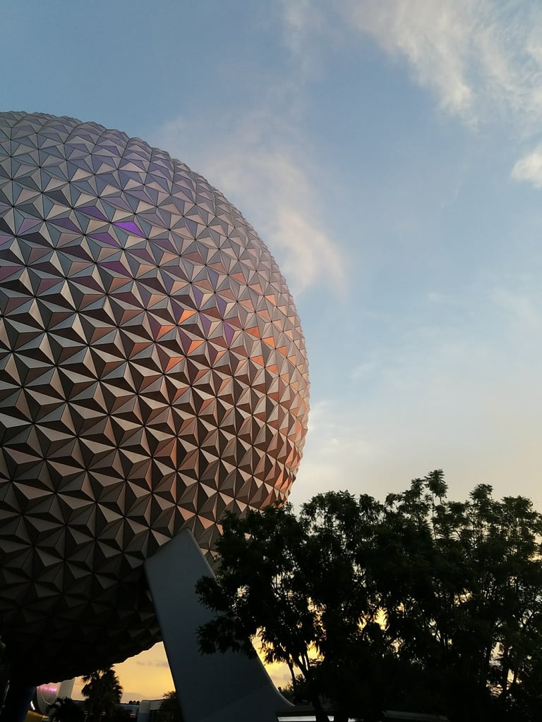 Disney iPhone Wallpaper: Epcot's Spaceship Earth