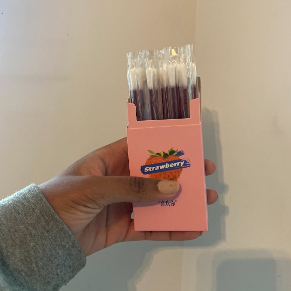 Pasnowfu Cotton-Swab Lipstick Review With Photos