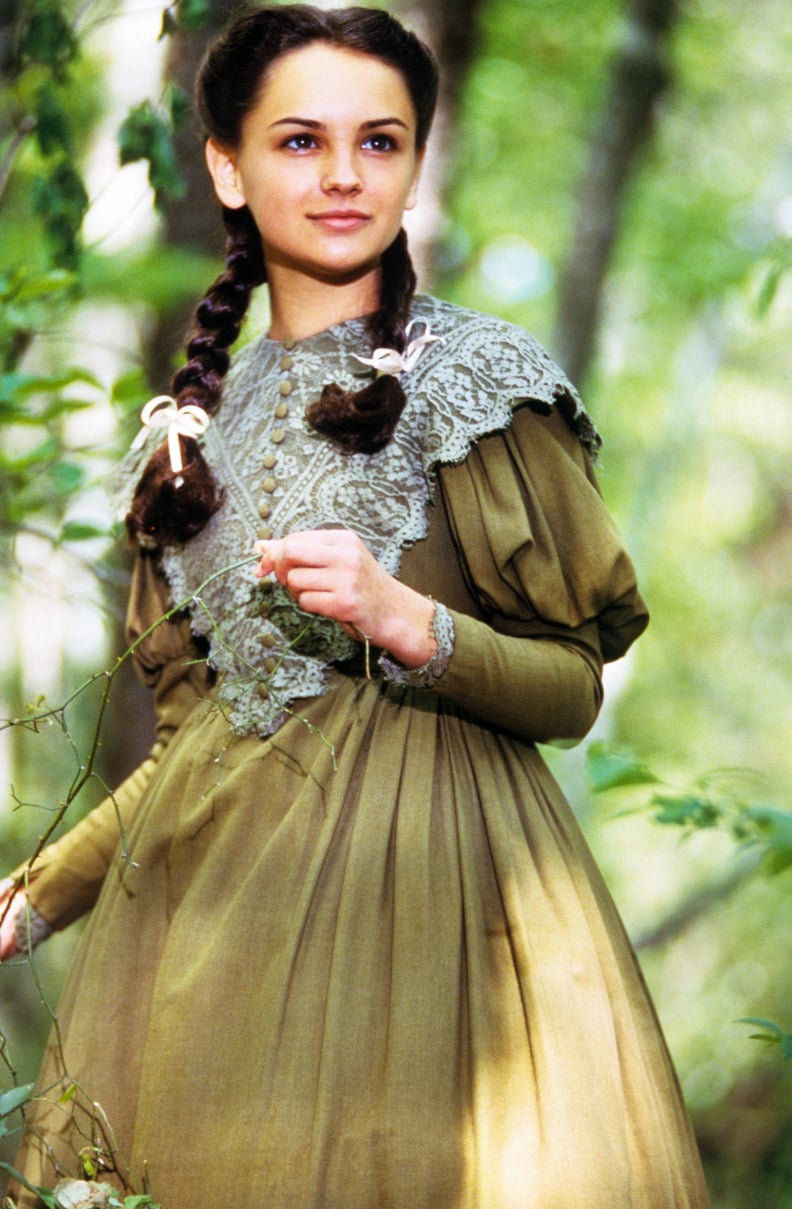 Rachael Leigh Cook as Becky Thatcher in "Tom and Huck" (1995)