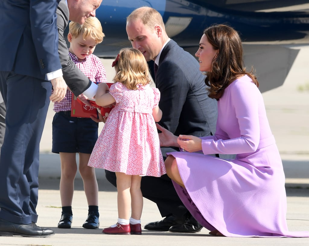 Anne Hathaway Kneels to Talk to Her Son Like Kate Middleton