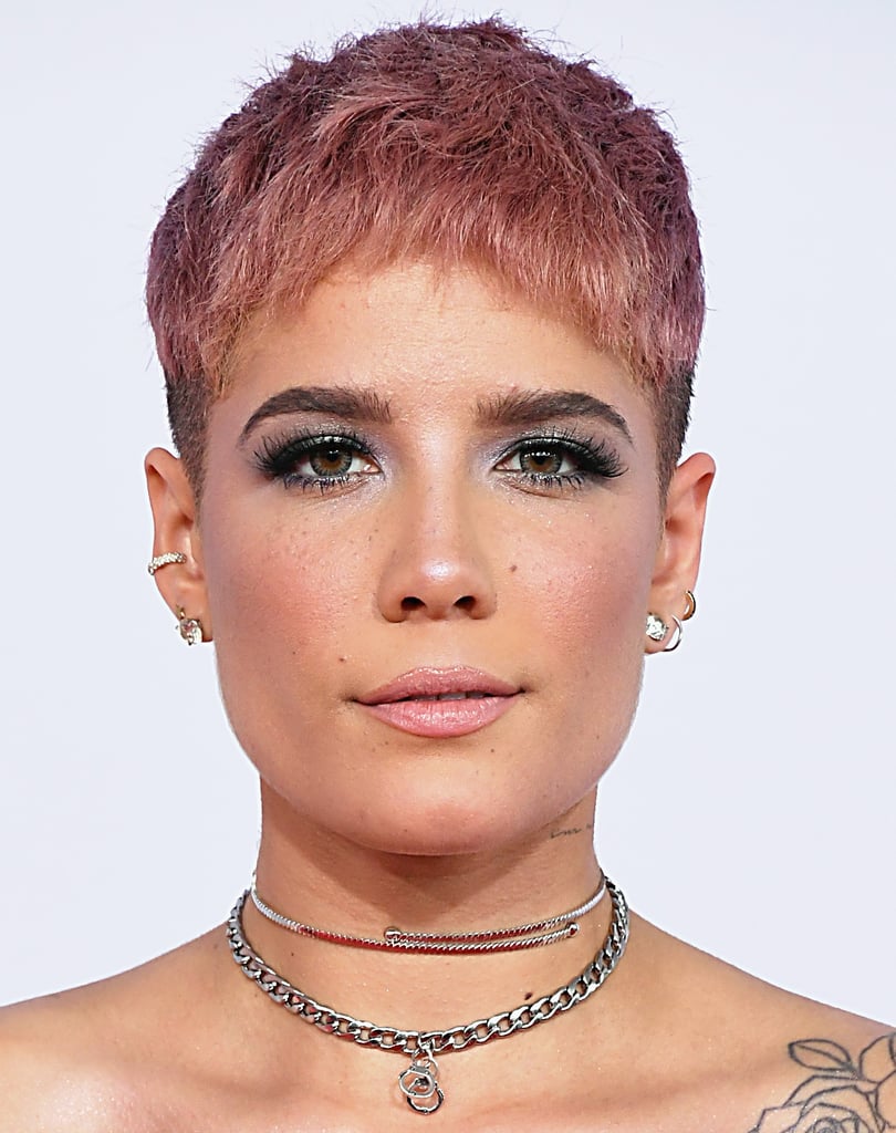 Halsey's Pink Hair at AMAs 2018