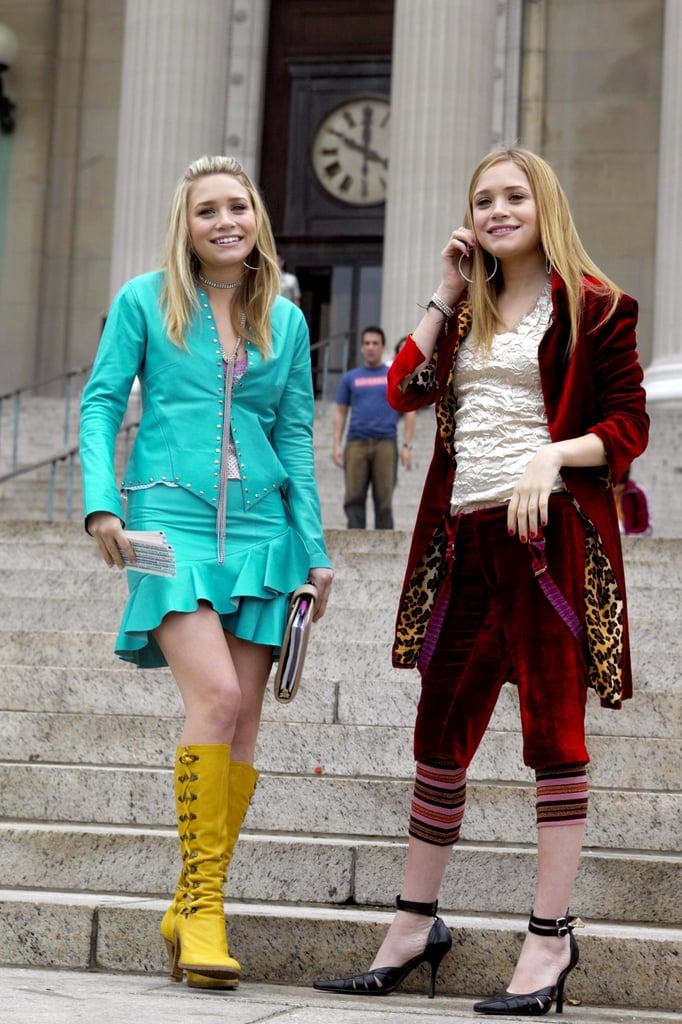 The sisters played with textures in the movie too. Jane wore a teal leather jacket and miniskirt set while Roxy opted for velvet sweatsuit paired with heels.