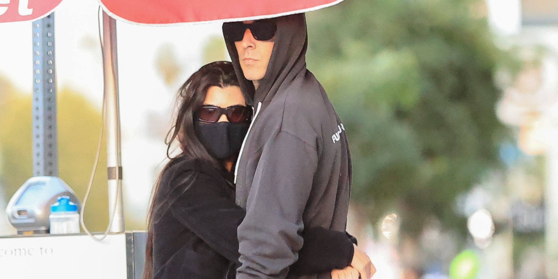 Kourtney Kardashian Cuddles Up to Travis Barker in LA | POPSUGAR Celebrity