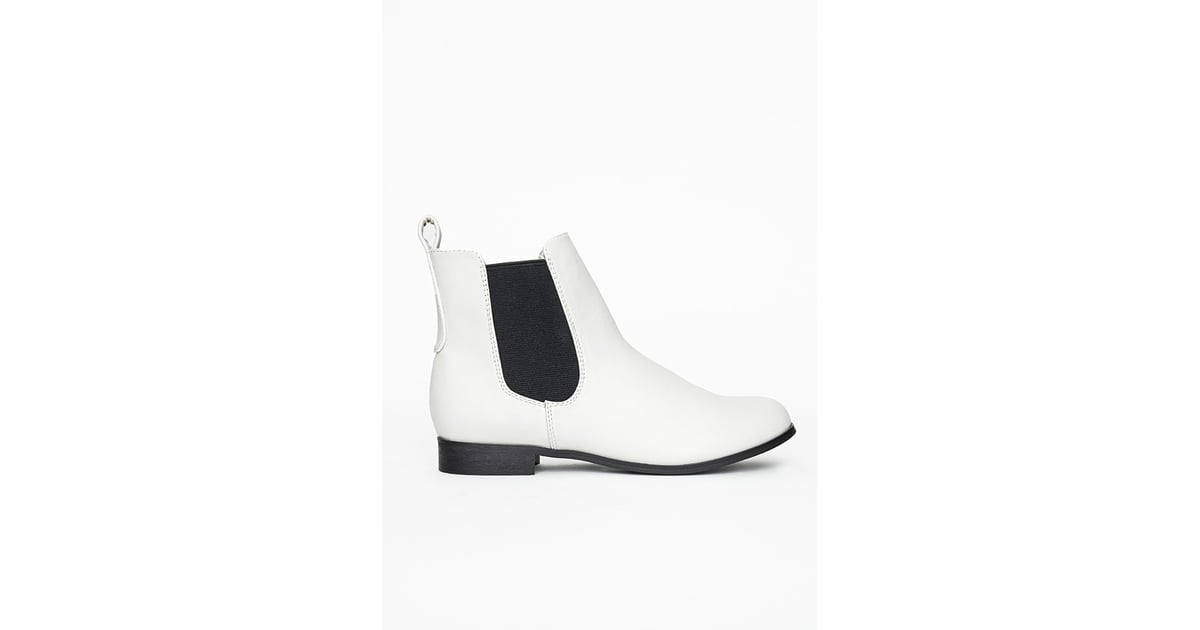 flat chelsea booties