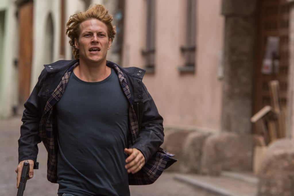 Bracey as Johnny Utah, a young FBI agent who goes undercover to infiltrate a group of athletes who are suspected of criminal activity.