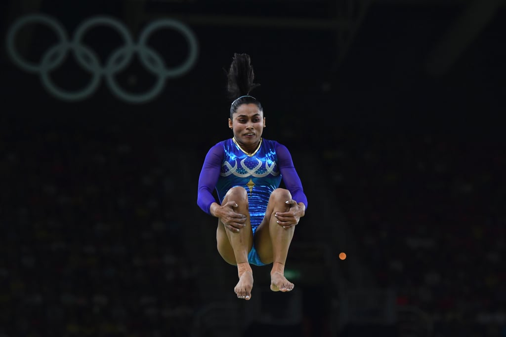 当印度第一位女体操运动员参加奥运会。