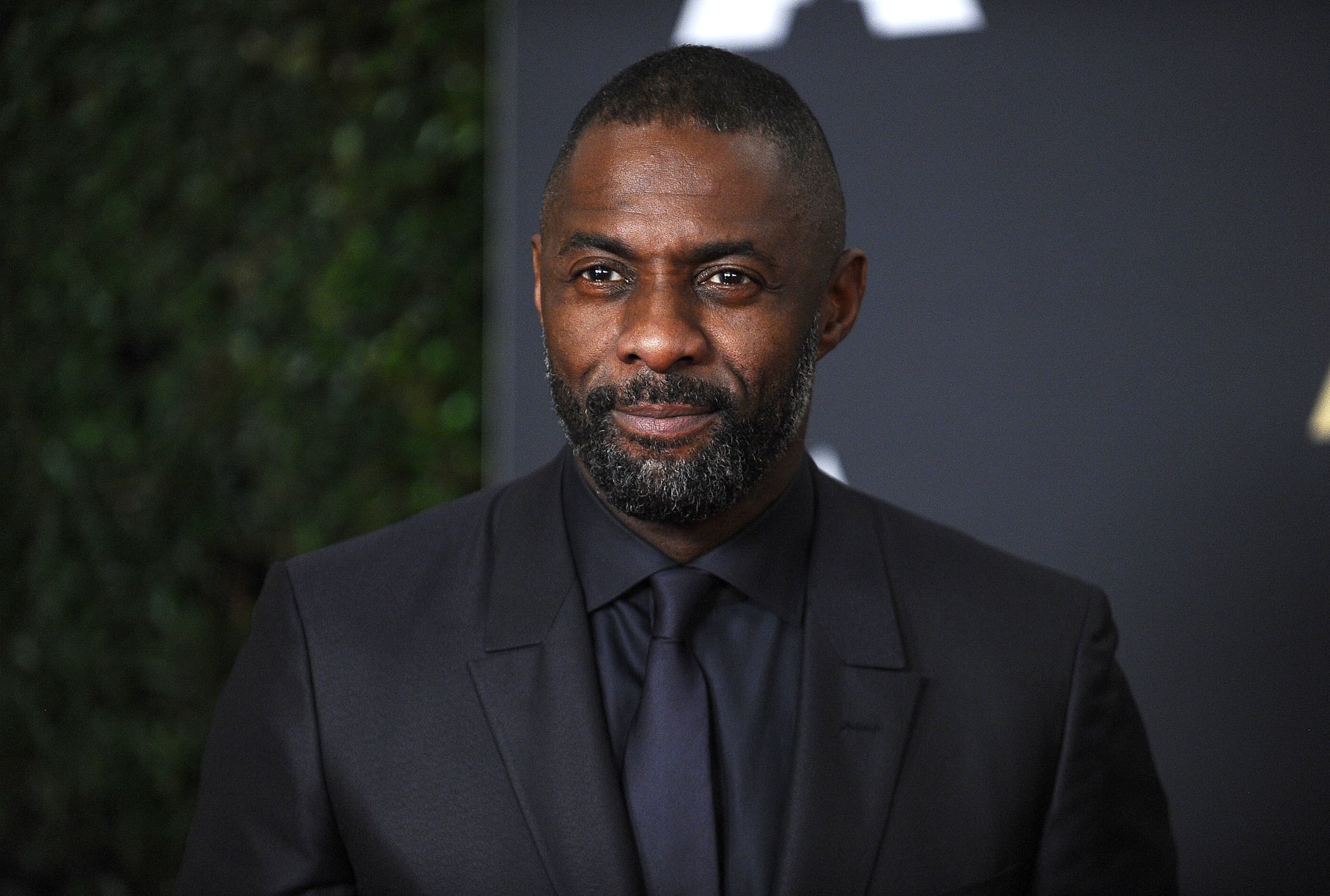 Идрис 1. Захваченный рейс. Идрис 1. Идрис 1. Идрис эльба 2015.