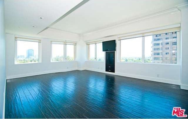 Sofia Vergara Rents Out Her LA Apartment