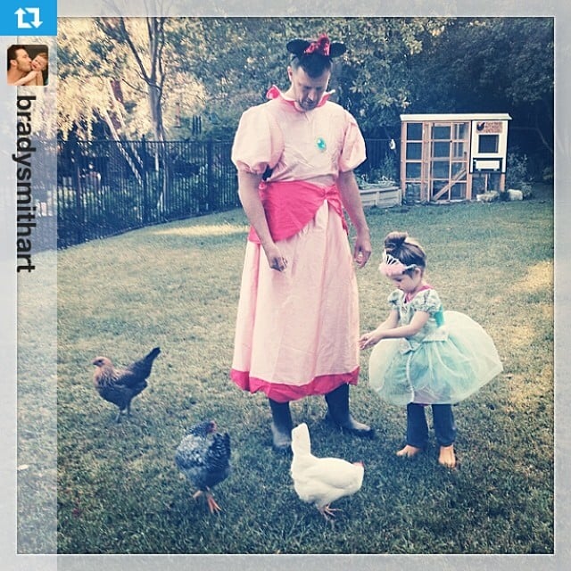 Harper Smith and her costume-clad dad looked very formal for feeding their chickens.
Source: Instagram user tathiessen