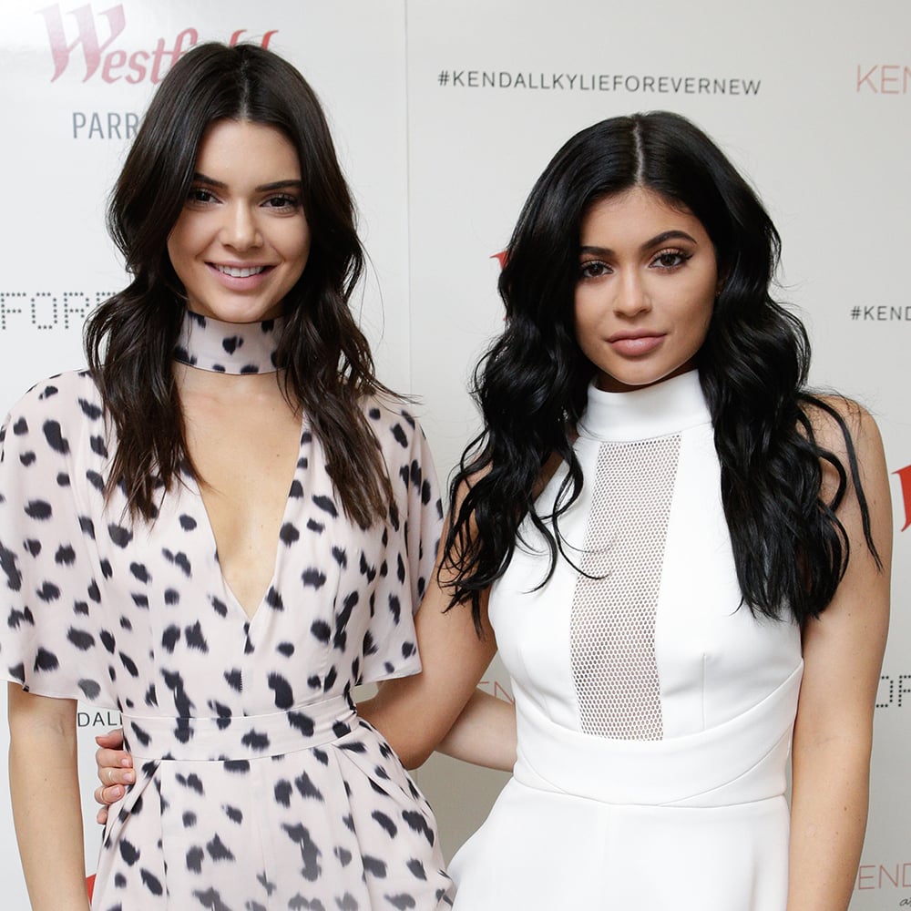 Wallpaper Kendall Jenner And Kylie Jenner In Australia Nov 2015 Popsugar For Android