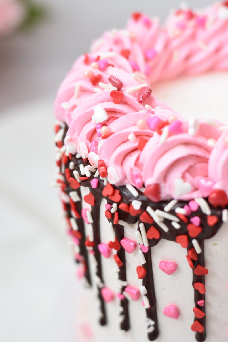 Valentine's Day Wallpaper: V-Day Cake