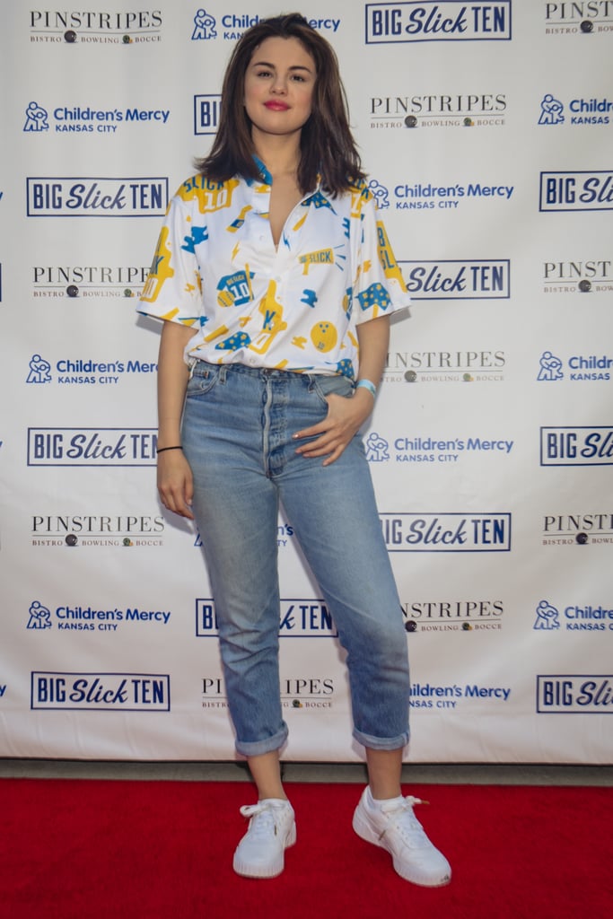 A Printed Button-Down and Cropped Jeans on the Red Carpet for Big Slick Celebrity Weekend in June 2019