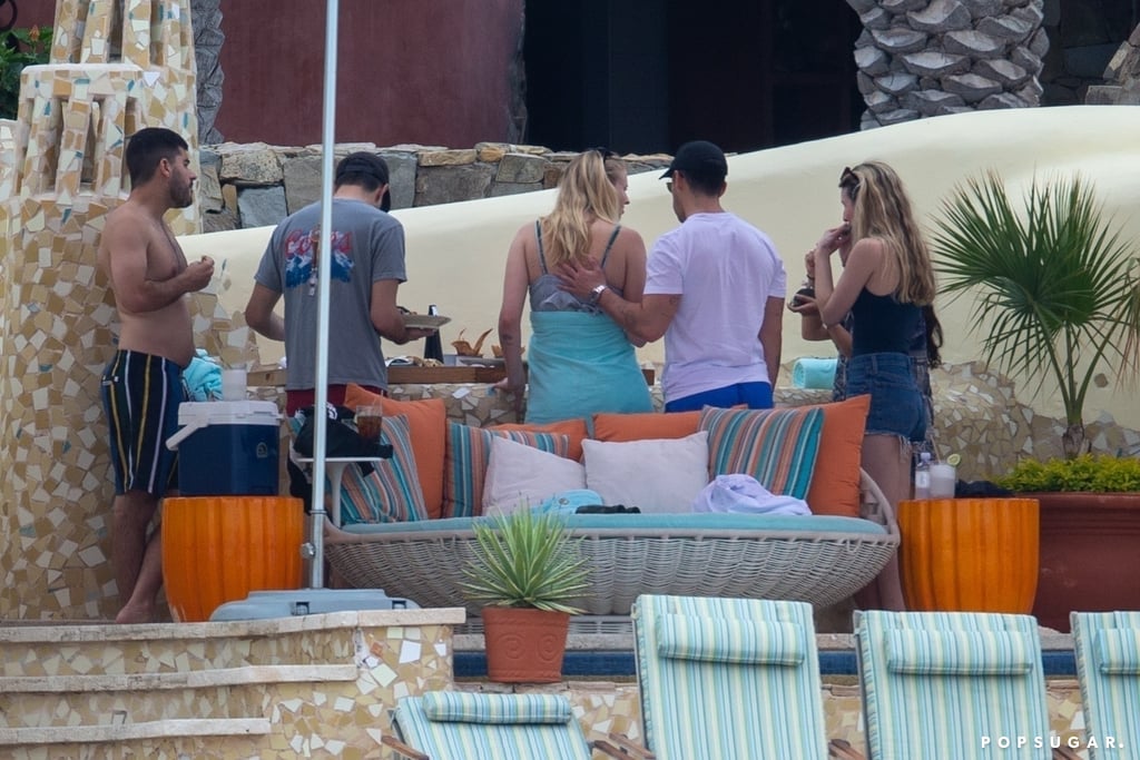 Joe Jonas and Sophie Turner Kissing in Cabo San Lucas Photos