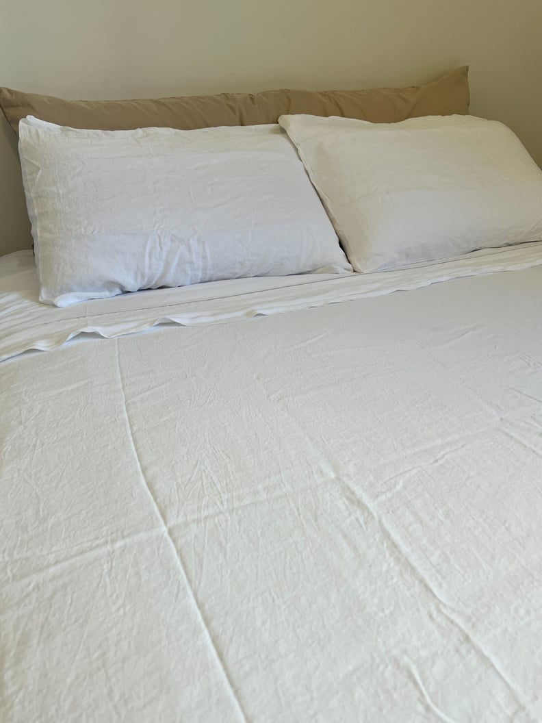 The Parachute Heirloom Tencel Linen Sheet Set on bed.
