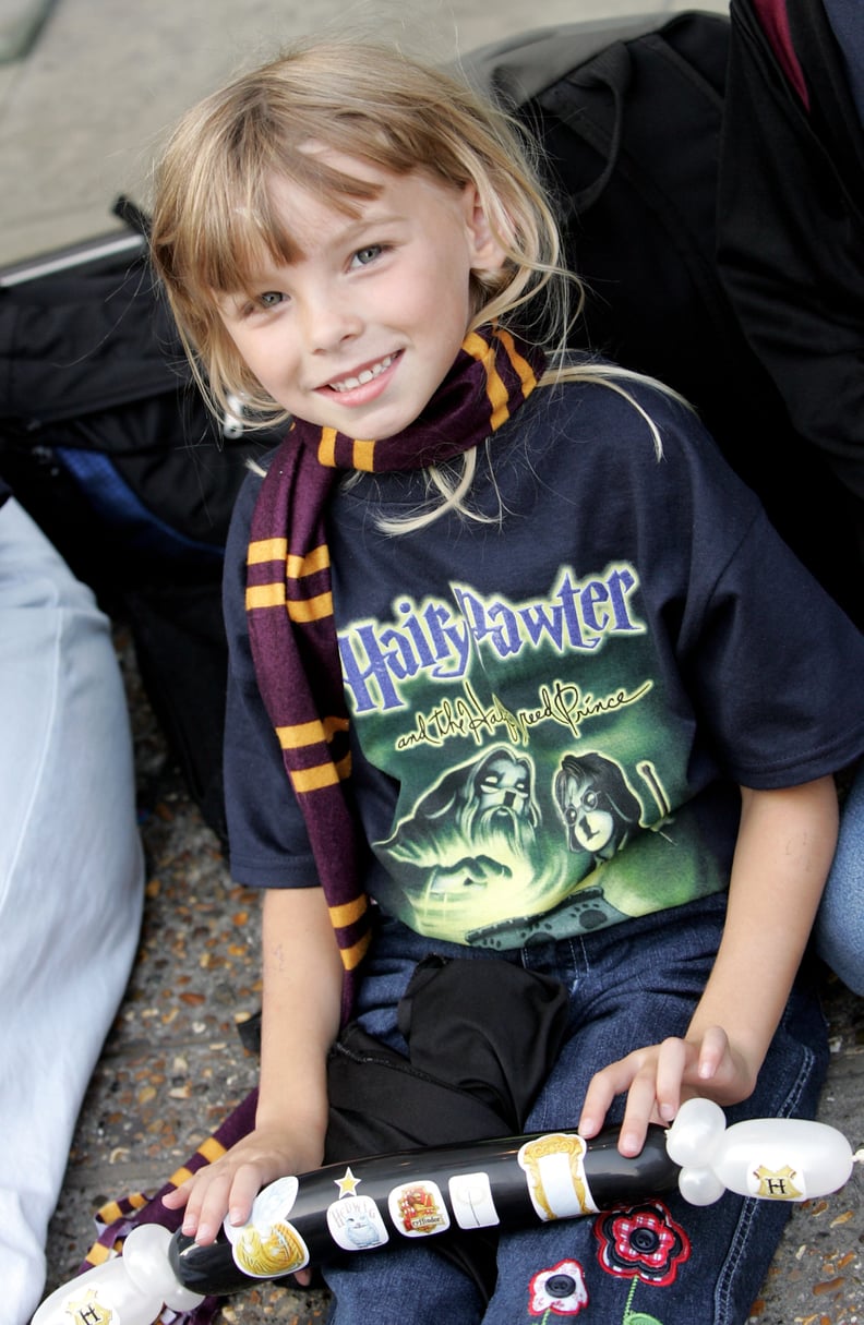 When This Fan Wore an Adorable (and Punny) Shirt For a Book Release in London