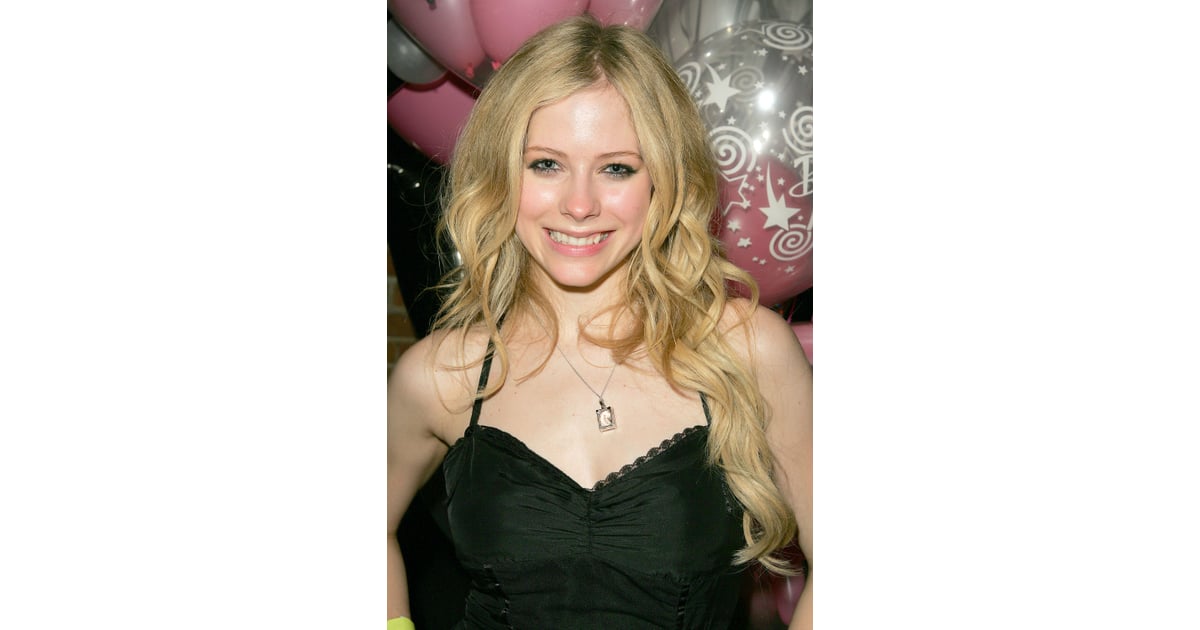 Avril Lavigne in 2005 Avril Lavigne Best Beauty Looks POPSUGAR