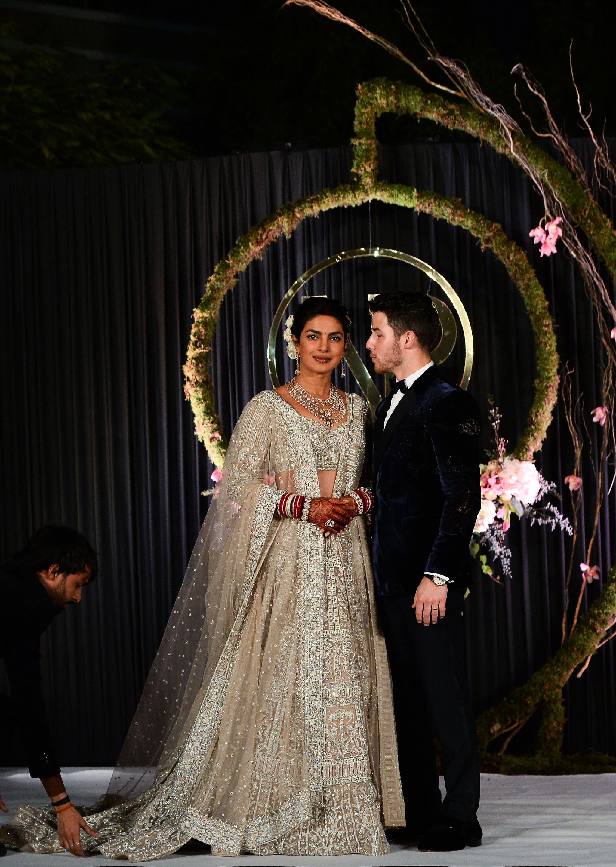 Priyanka Chopra is a stunning bride in these unseen pictures from her  wedding reception