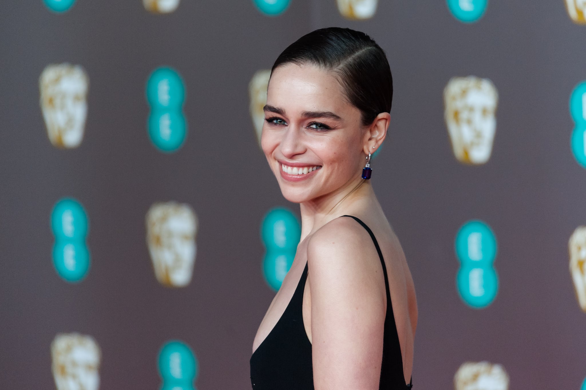 Emilia Clarke Thanked Healthcare Workers In Emotional Letter Popsugar 