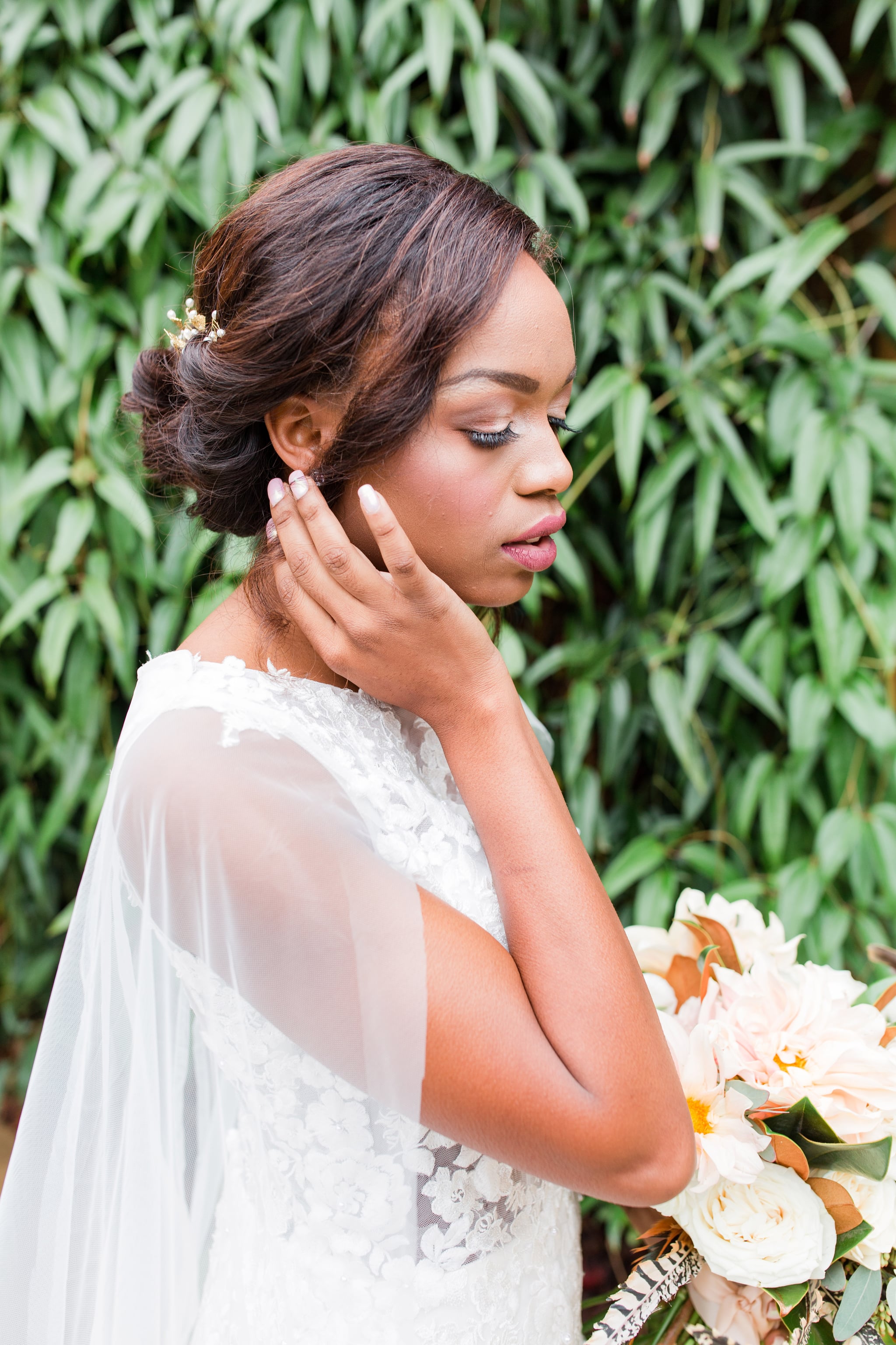 5 Wedding Hairstyles That Are Perfect With a Veil - Wed Vibes