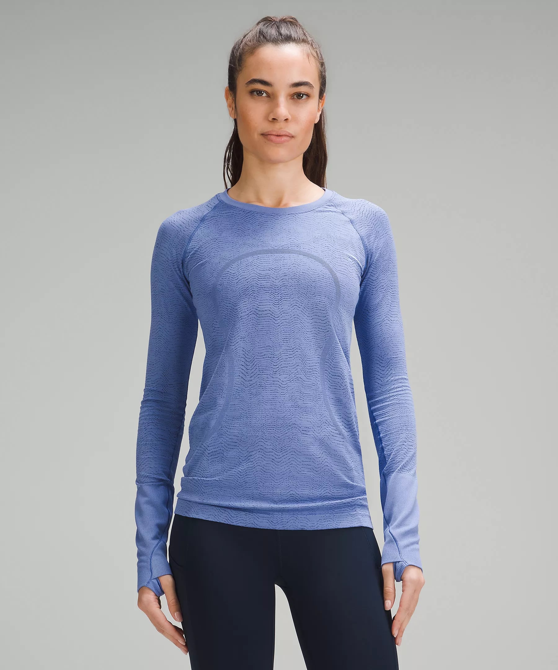 Athletic Top Long Sleeve Crewneck By Lululemon Size: 10 – Clothes