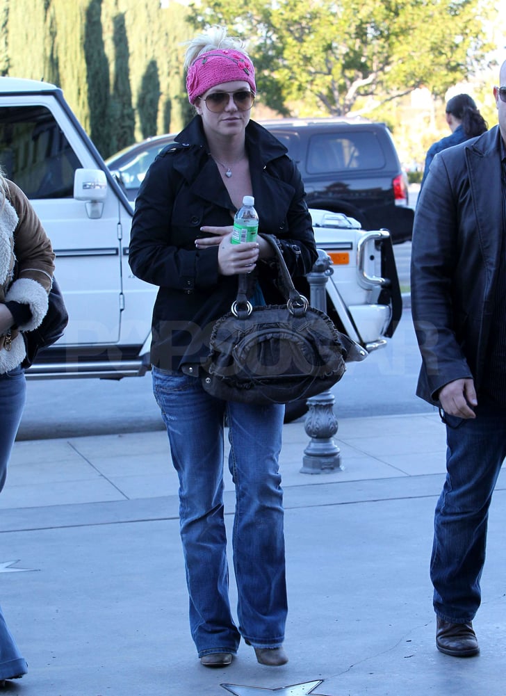 Pictures of Britney Spears Getting Nails Done in LA ...