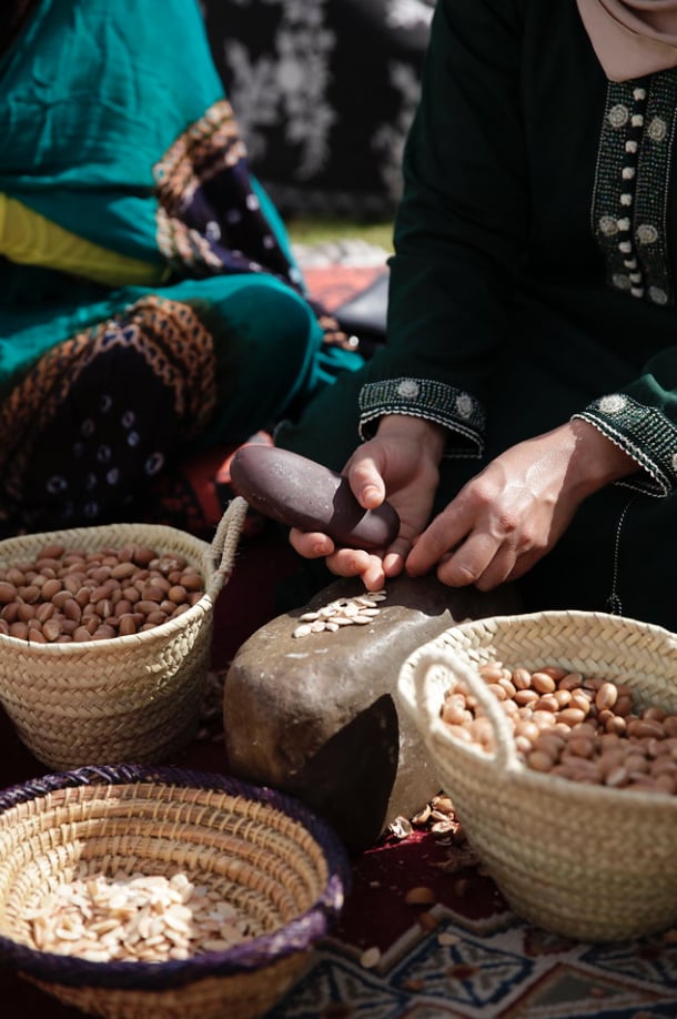 The Argan Nut-Cracking Process