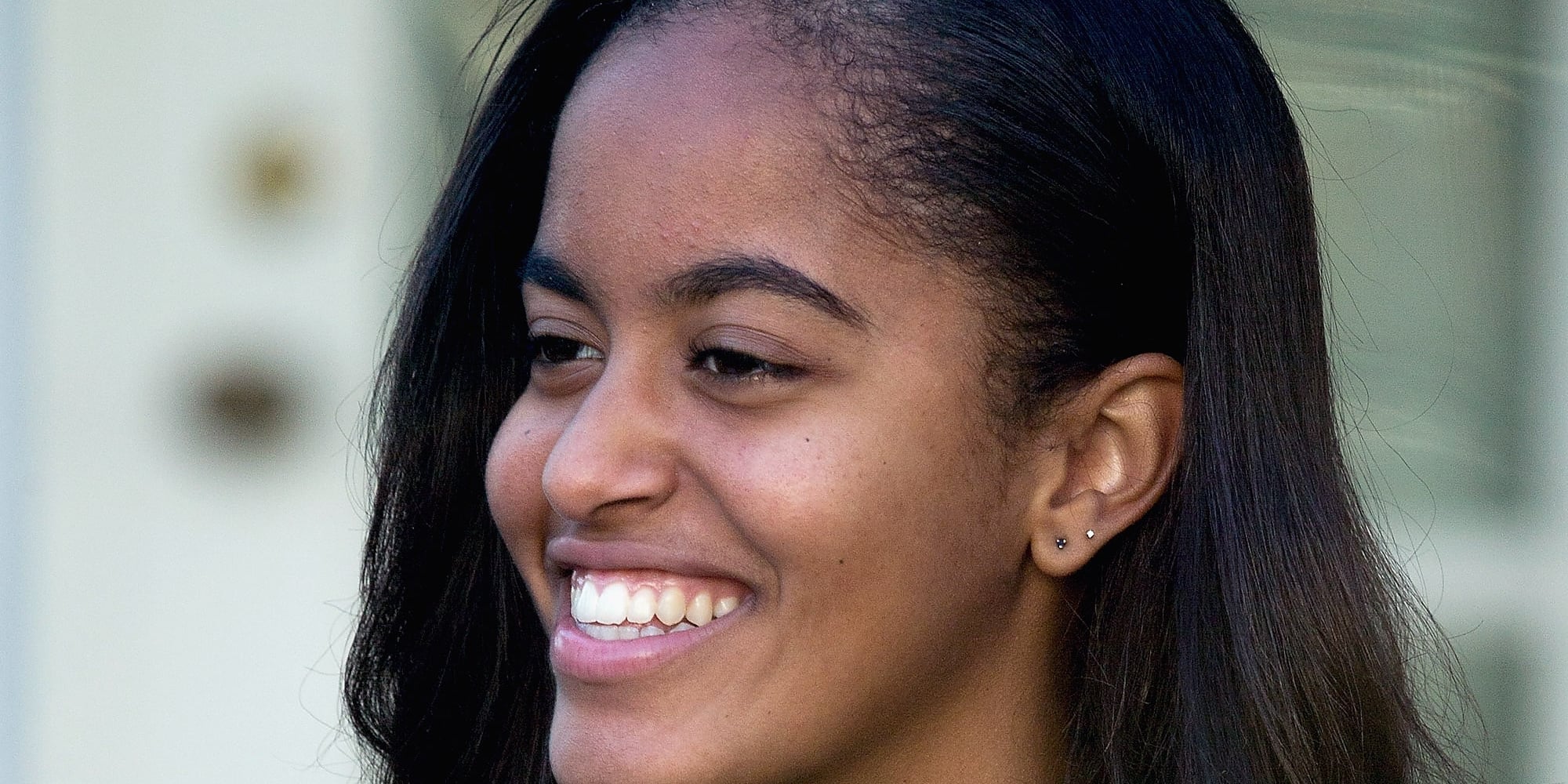 Malia Obama's Red Hair Is Trending | POPSUGAR Beauty - Vimarsana News