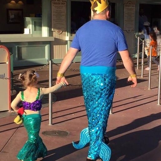 Dad Dresses Up as Little Mermaid With Daughter at Disneyland
