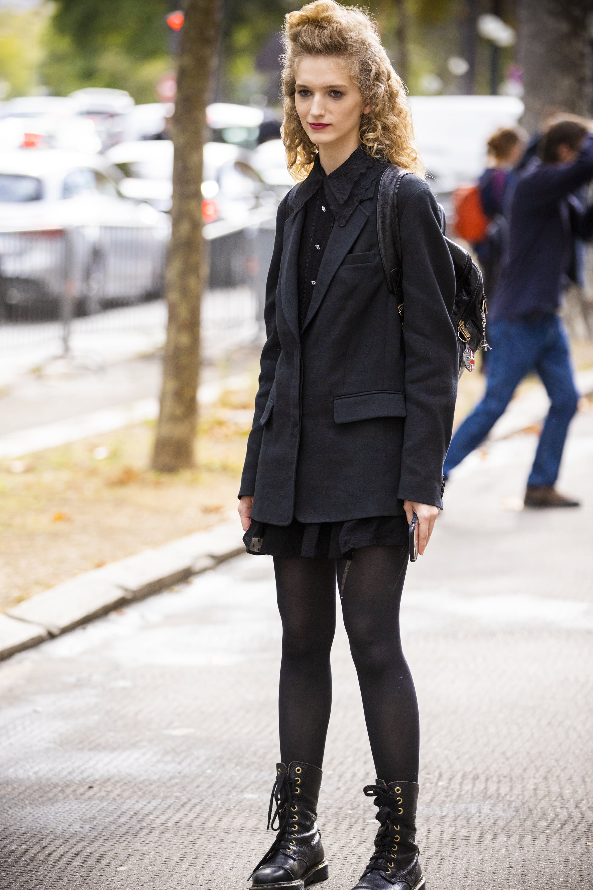 black boots outfit women