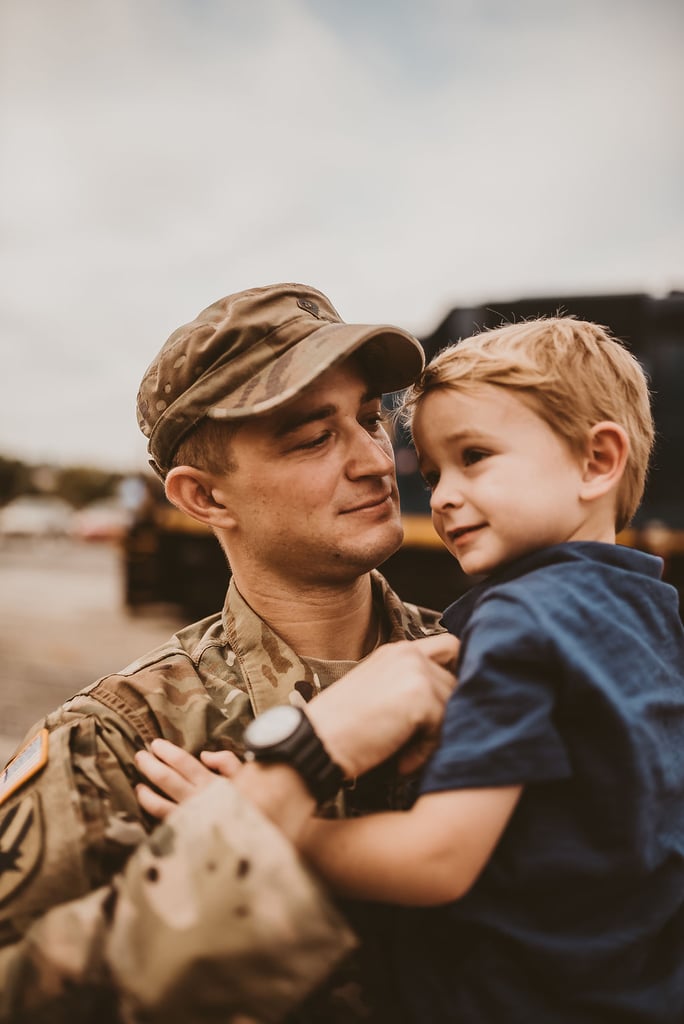 Military Dad Meeting His Baby For the First Time | Photos Military Dad Meeting His Baby For the First Time | Photos