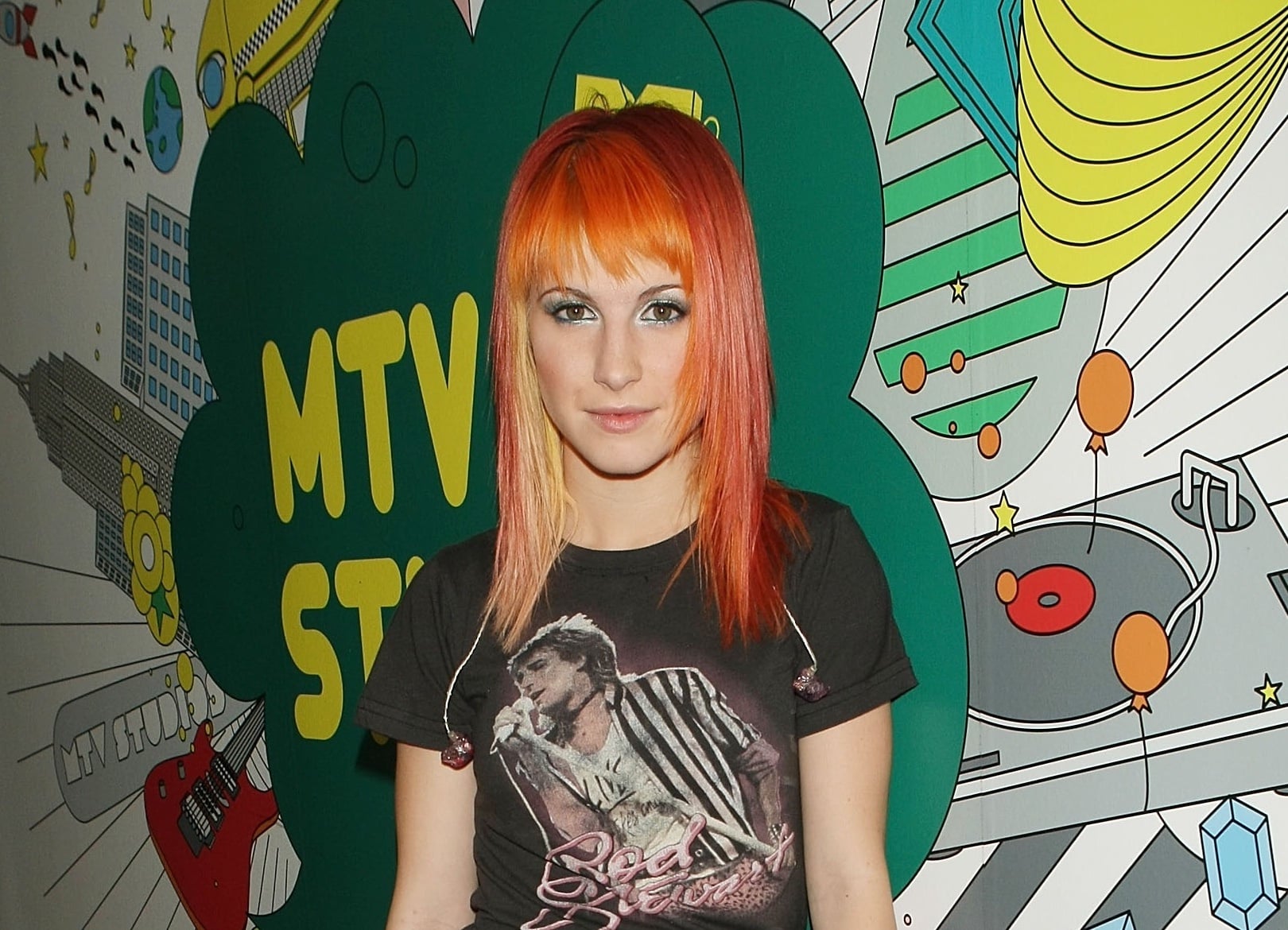 NEW YORK - OCTOBER 09:  (U.S. TABS OUT)  Haley Williams of Paramore poses backstage during MTV's Total Request Live at the MTV Times Square Studios on October 9, 2007 in New York City.  (Photo by Scott Gries/Getty Images)