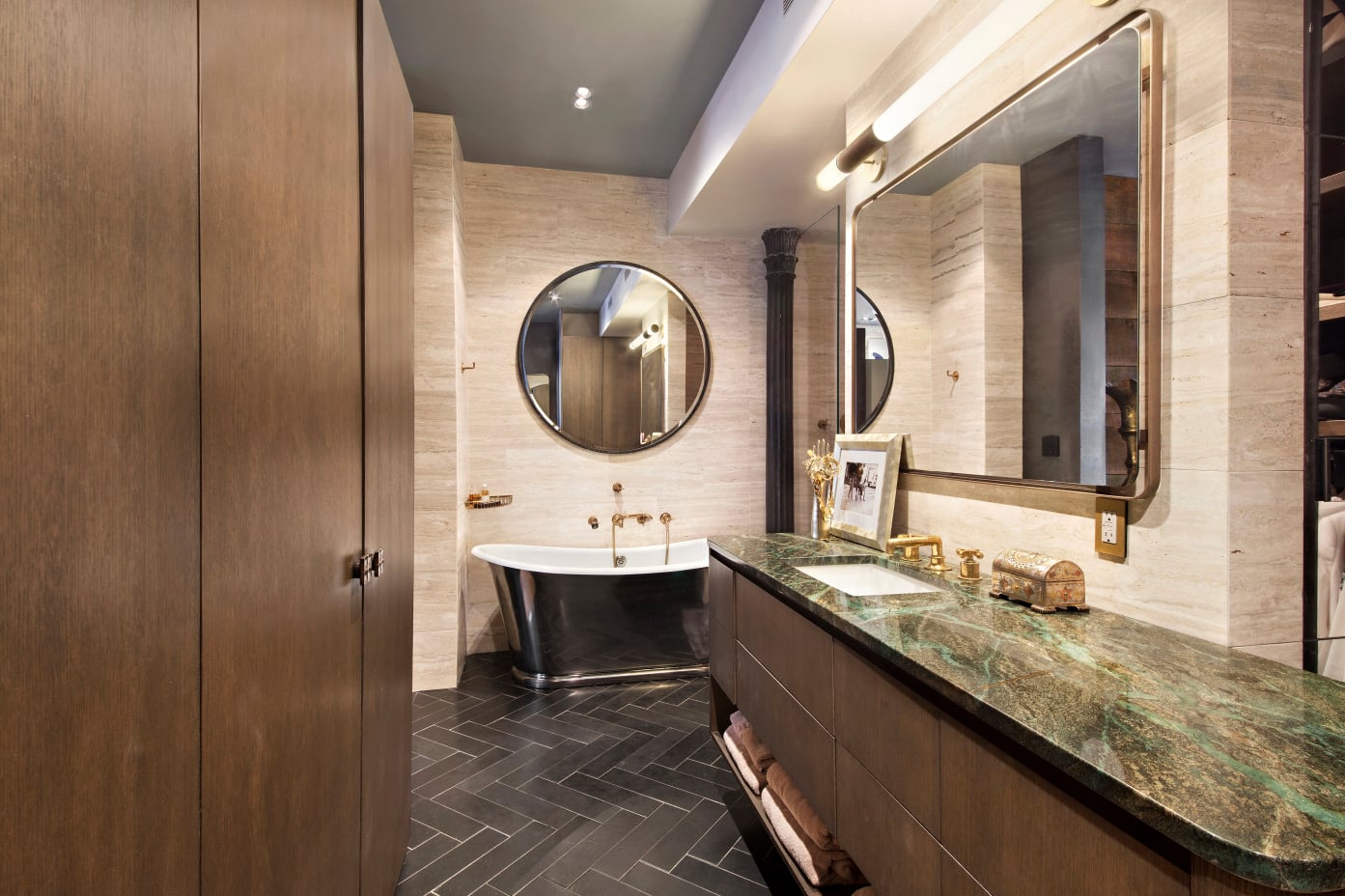 It S No Chamber Of Secrets But This Green Marbled Bathroom Is How To Decorate Based On Your Hogwarts House Popsugar Home Photo 29