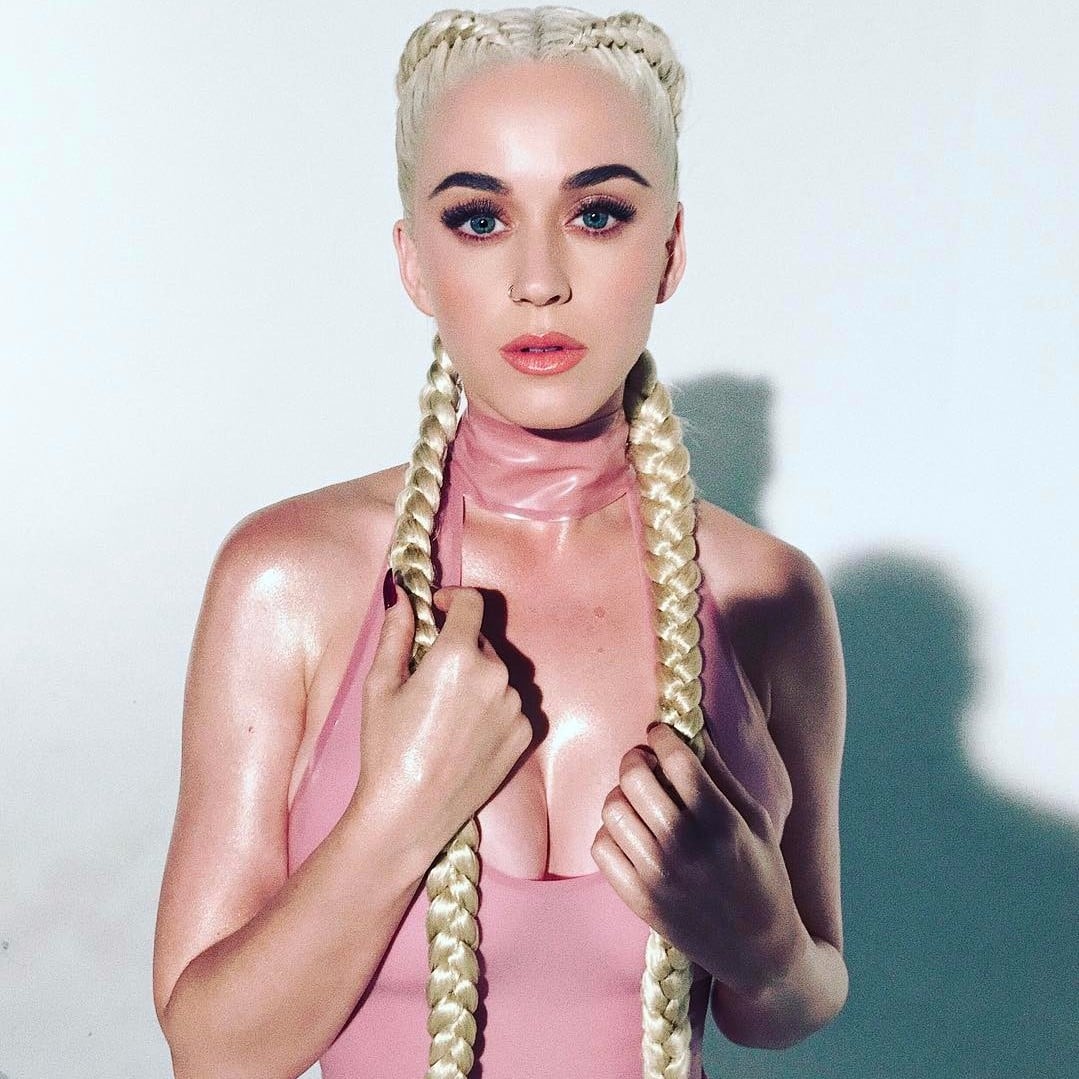 Katy-Perry-Blonde-Braids-Controversy-April-2017.jpg