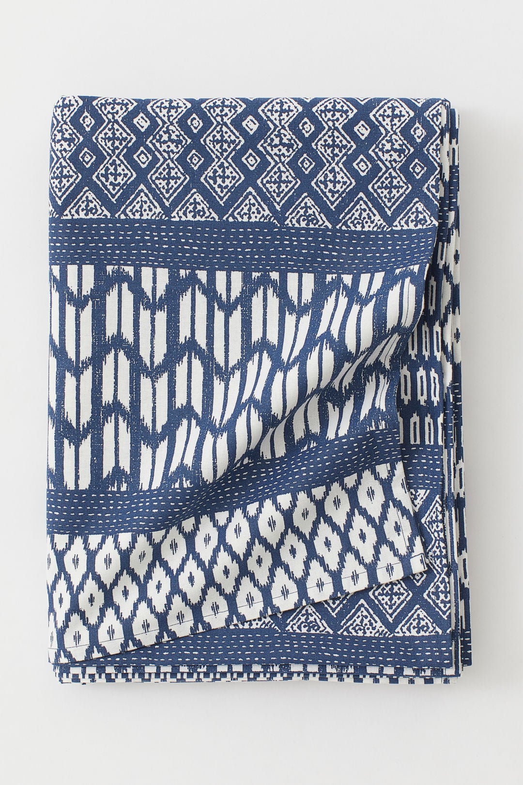 Patterned Cotton Tablecloth Plot Twist H M Home Has The Cutest Summer Decor Of 2019 And We Re Sweating With Excitement Popsugar Home Photo 56
