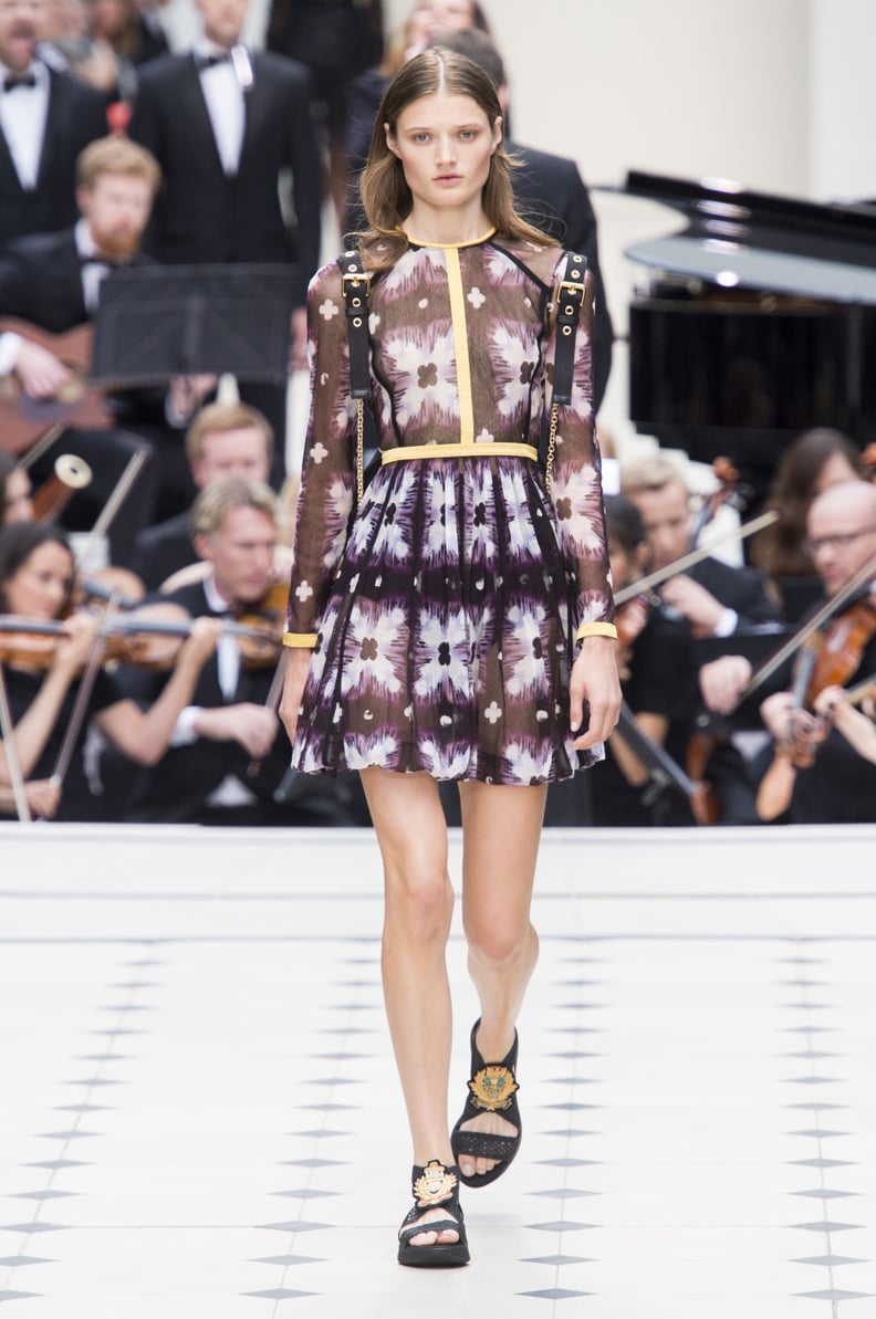 Burberry Show Spring 2016 | POPSUGAR Fashion