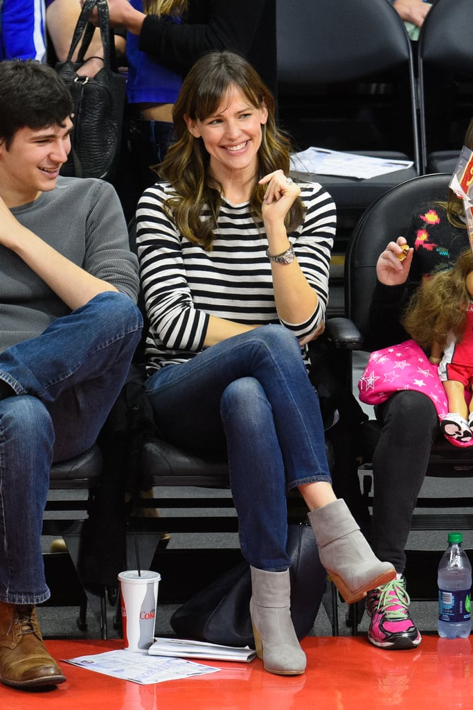 Jennifer Garner and Violet Affleck at a Clippers Game in LA