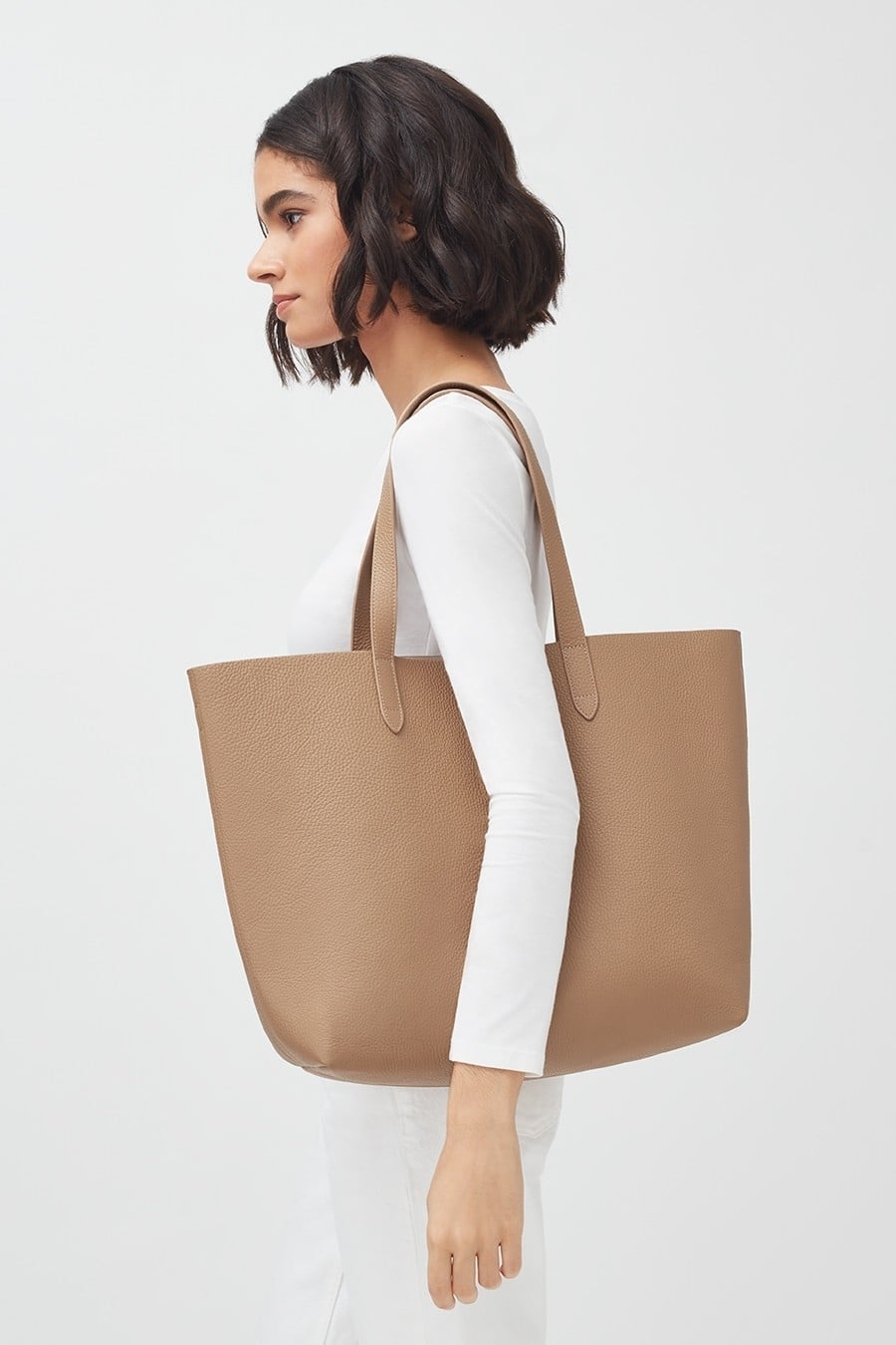 Cuyana Classic Structured Leather Tote Bag Review - Mademoiselle