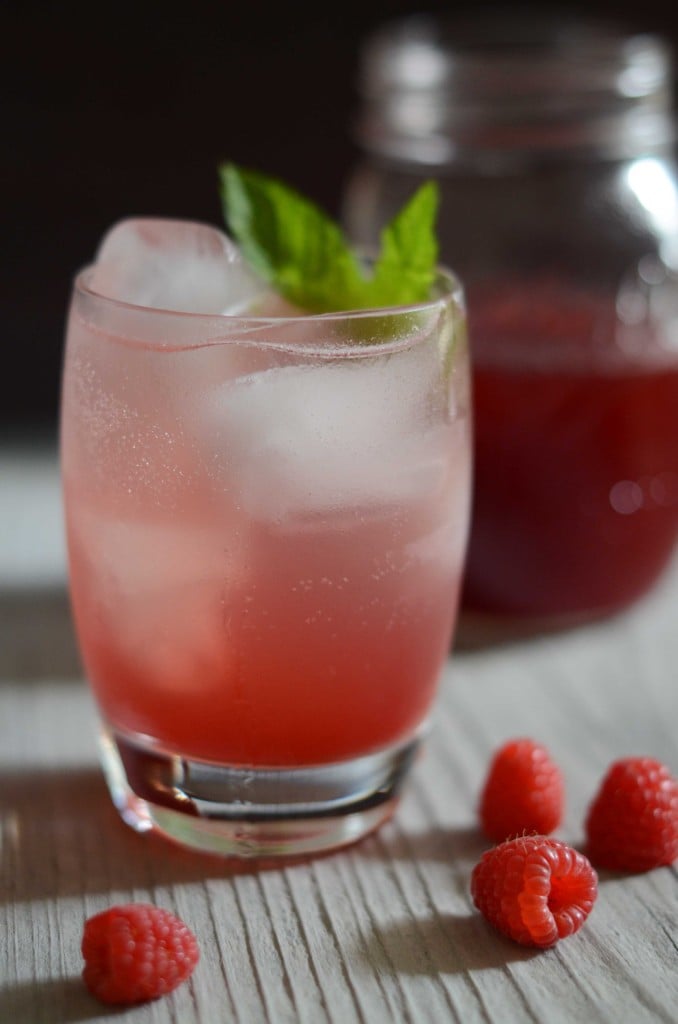 Mocktail Recipe: Raspberry–Mint Simple Syrup Mocktail