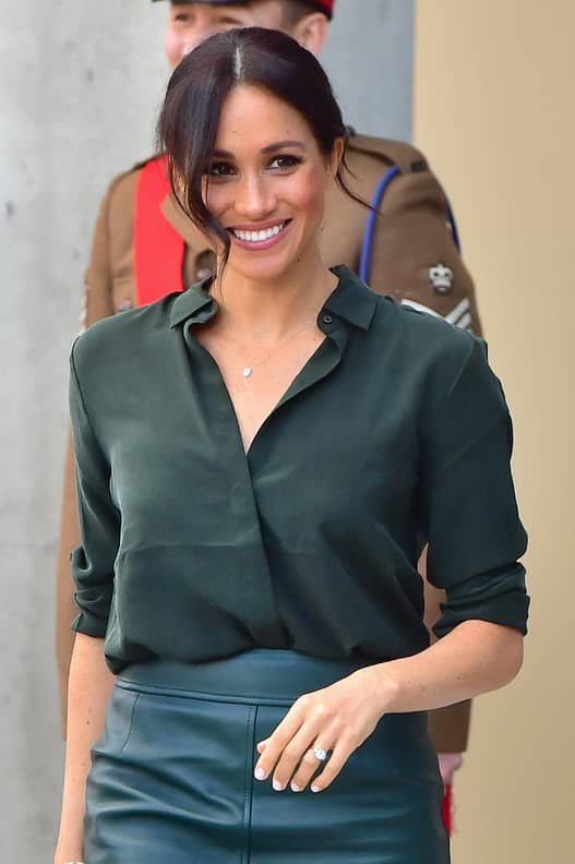 Meghan Markle s Green Hugo Boss Leather Skirt POPSUGAR Fashion