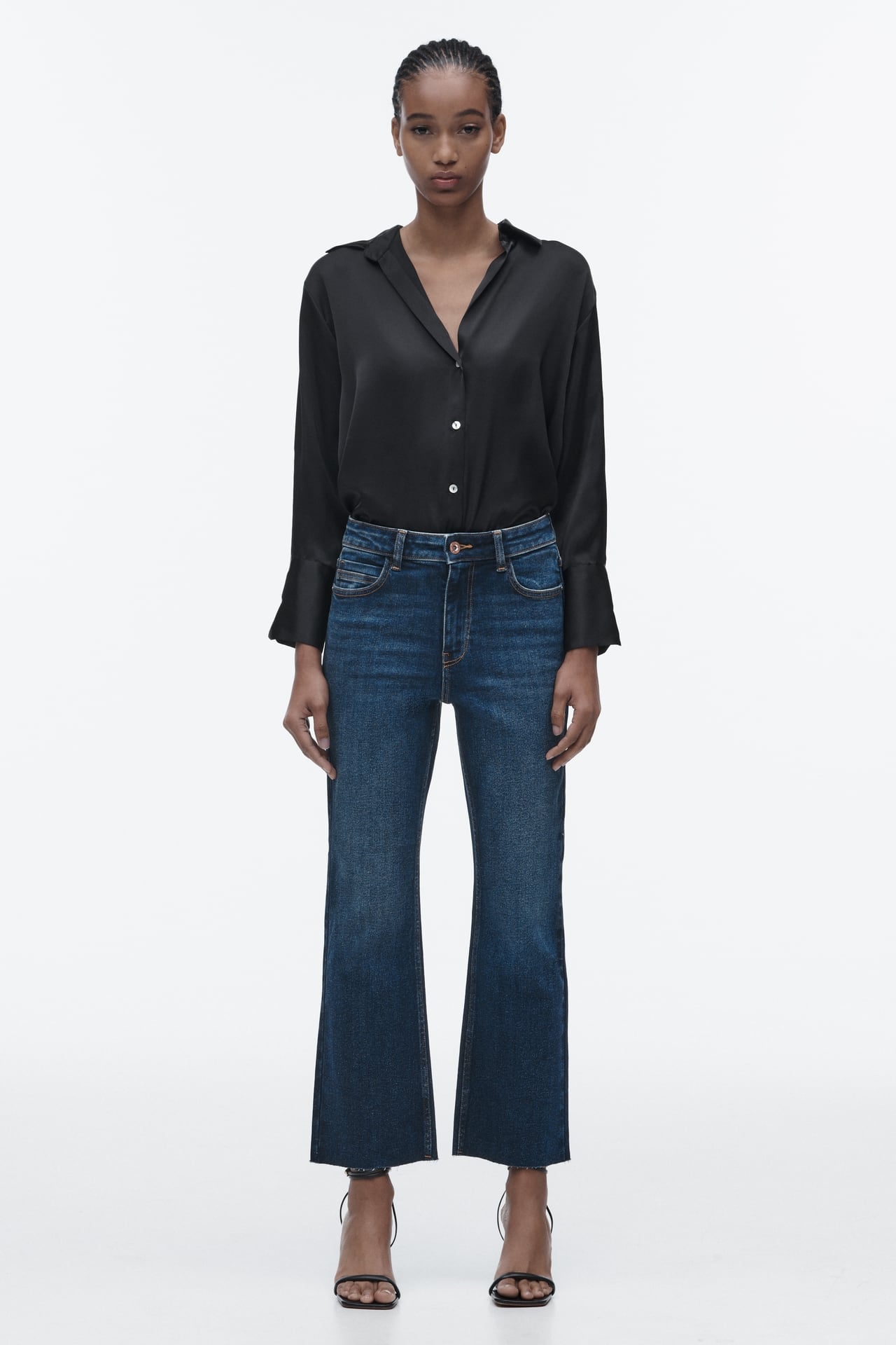Zara THE LOW RISE FLARE PANTS