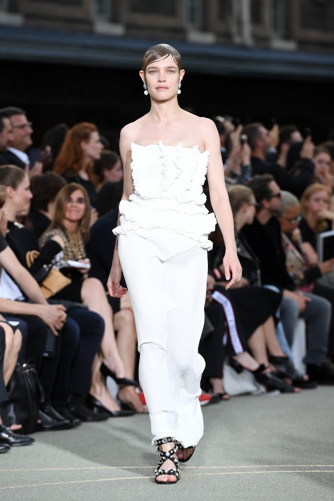 Natalia Vodianova channeled a modern goddess look.