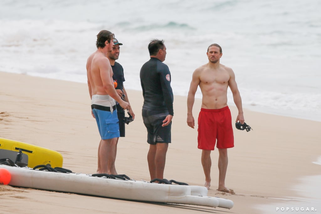 Shirtless-Charlie-Hunnam-Hawaii-Pictures