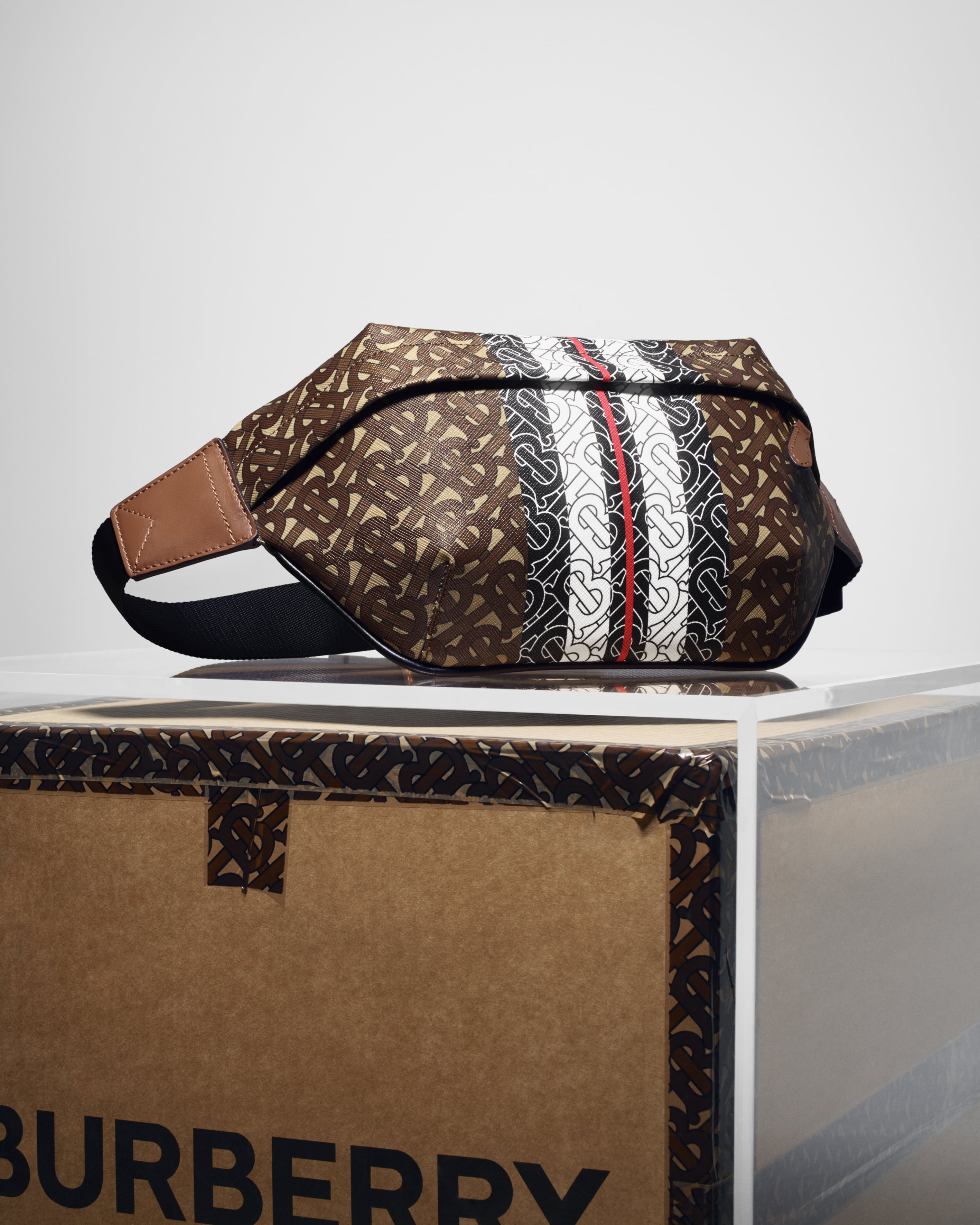 Burberry monogram collection outlet